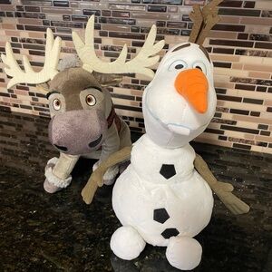Frozen Olaf and Sven Disney Stuffed Toys